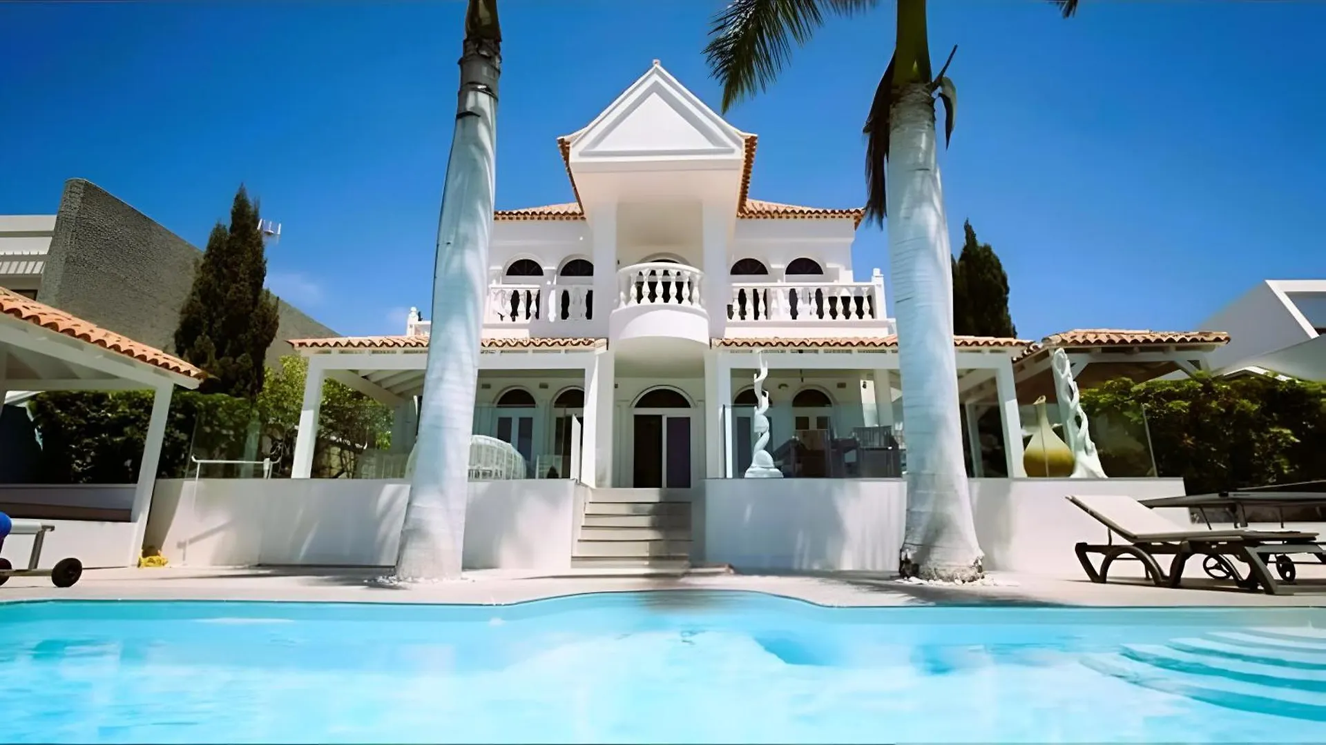 Villa Ocean Palm, Heated Pool! location